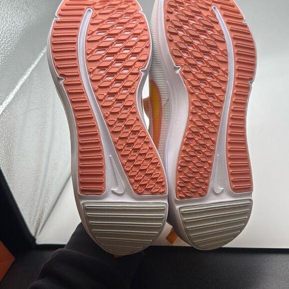 NIKE DOWNSHIFTER 12 PREMIUM RUNNING SHOE - WOMEN'S 8.5 NEW With Box - Picture 7 of 7